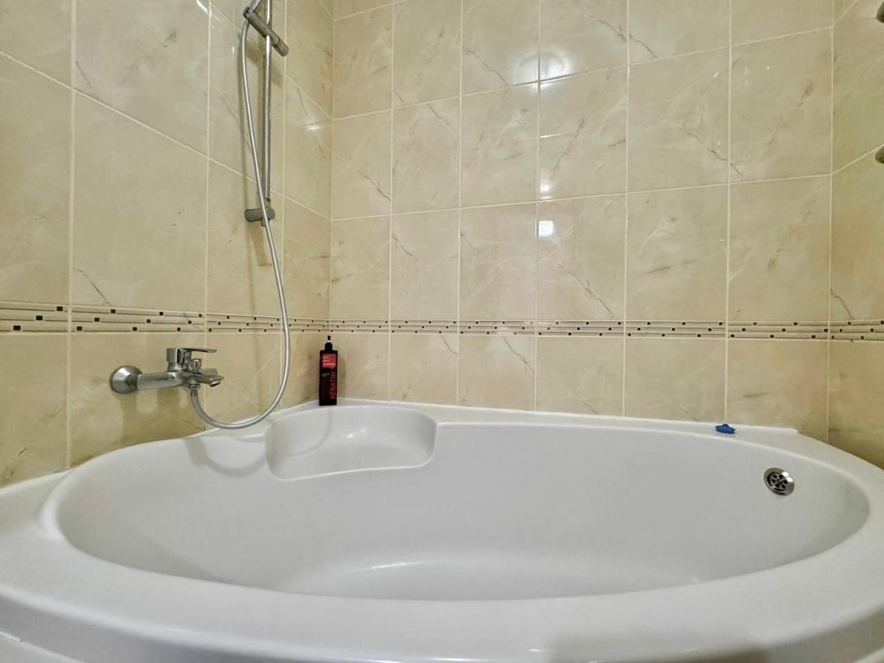 Apartpoltava Стильні Білосніжні Апартаменти, 2-Окремі Кімнати , Документи Для Відрядження , Банківський Чек Exterior foto